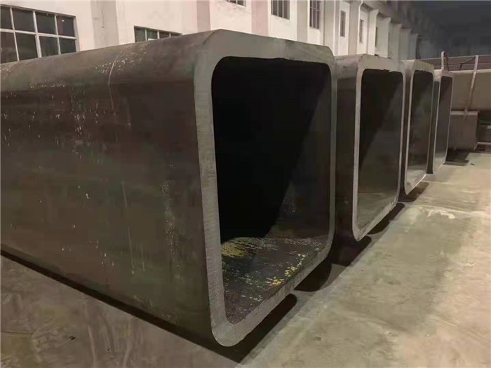 金川大口径无缝方管